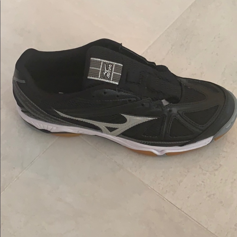 Mizuno Wave Hurricane 2 Women's Volleyball Shoe